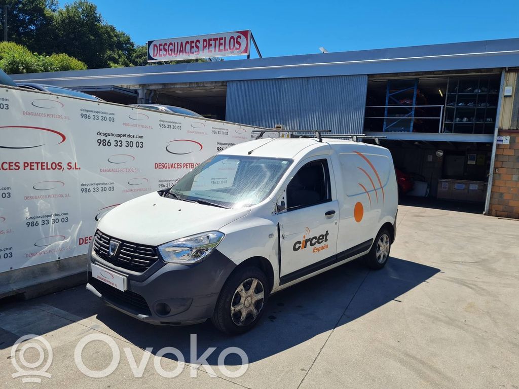 Dokker Dokker  147173974R