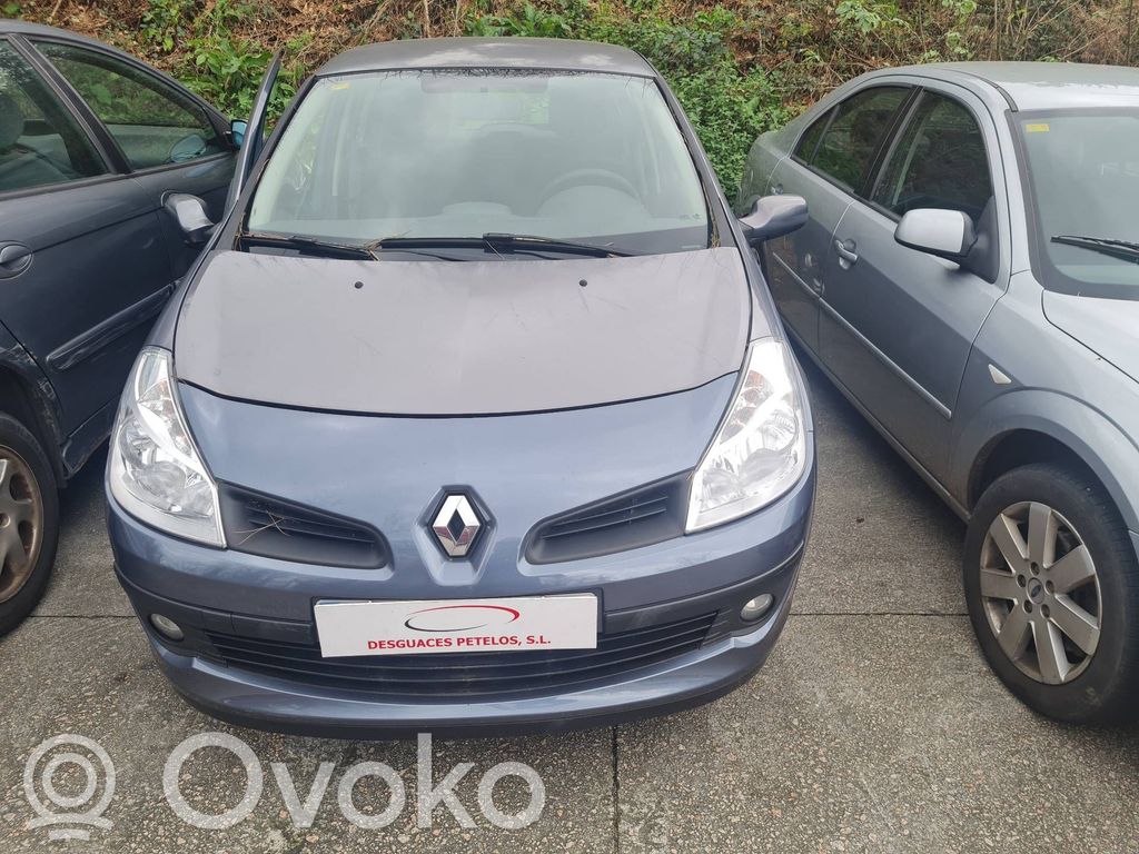 Clio III Clio  8200334969