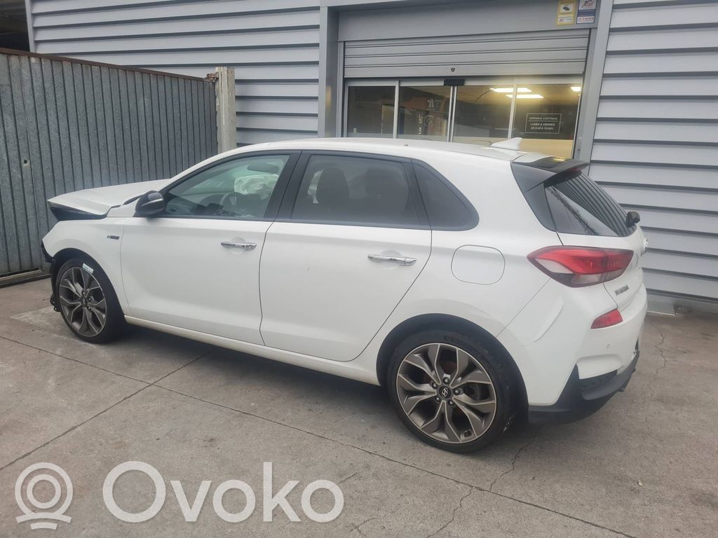 i30 fastback i30  G4LD