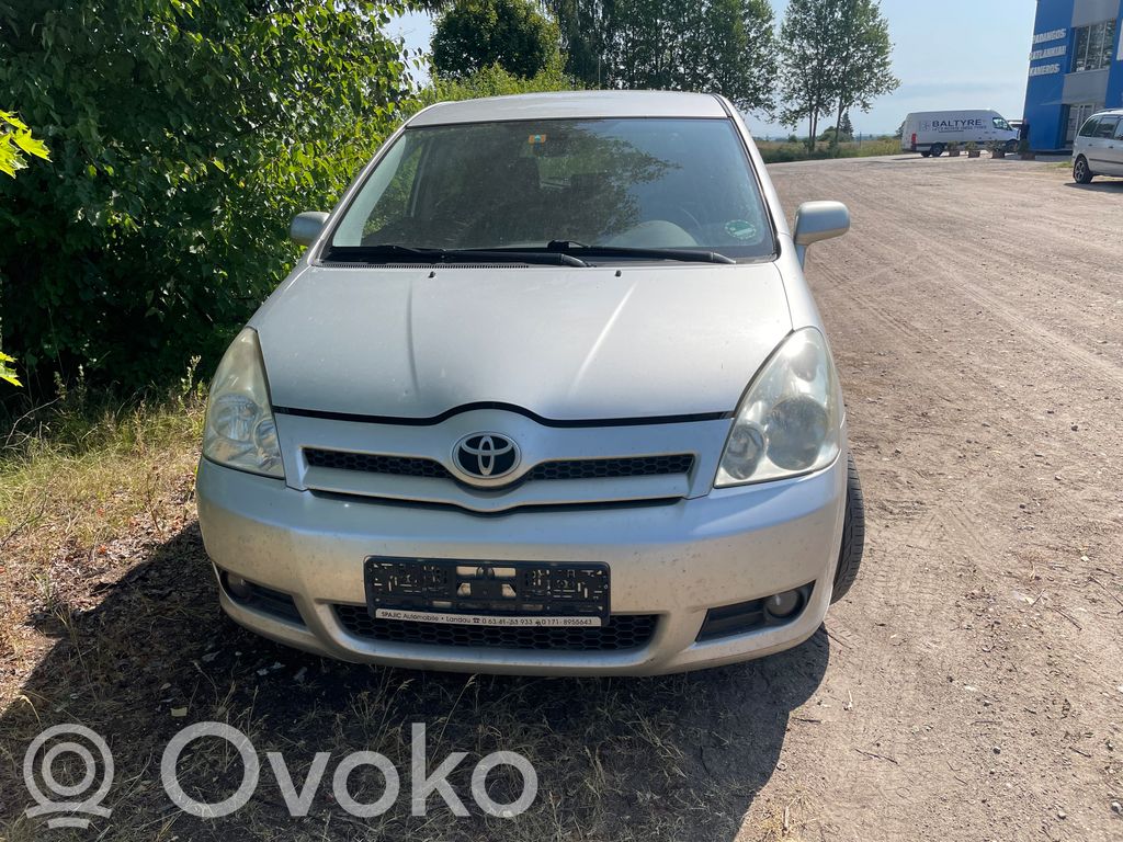 Corolla Verso AR10 Corolla Verso  8948064010