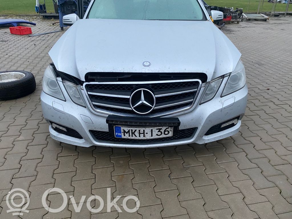 E W212 E-class, AMG (W124, W210, W211, W212, W213, C207, W238)  61910410