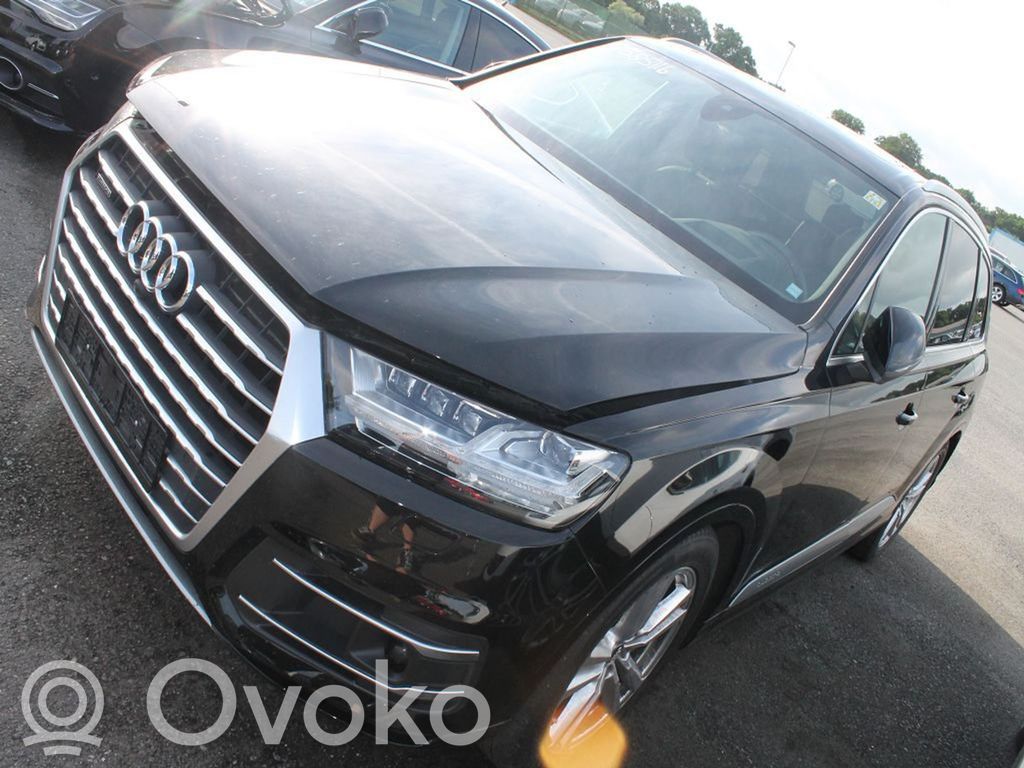 Q7 4M Q7  06E906051