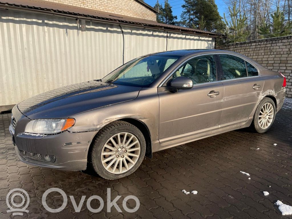 S80 S80