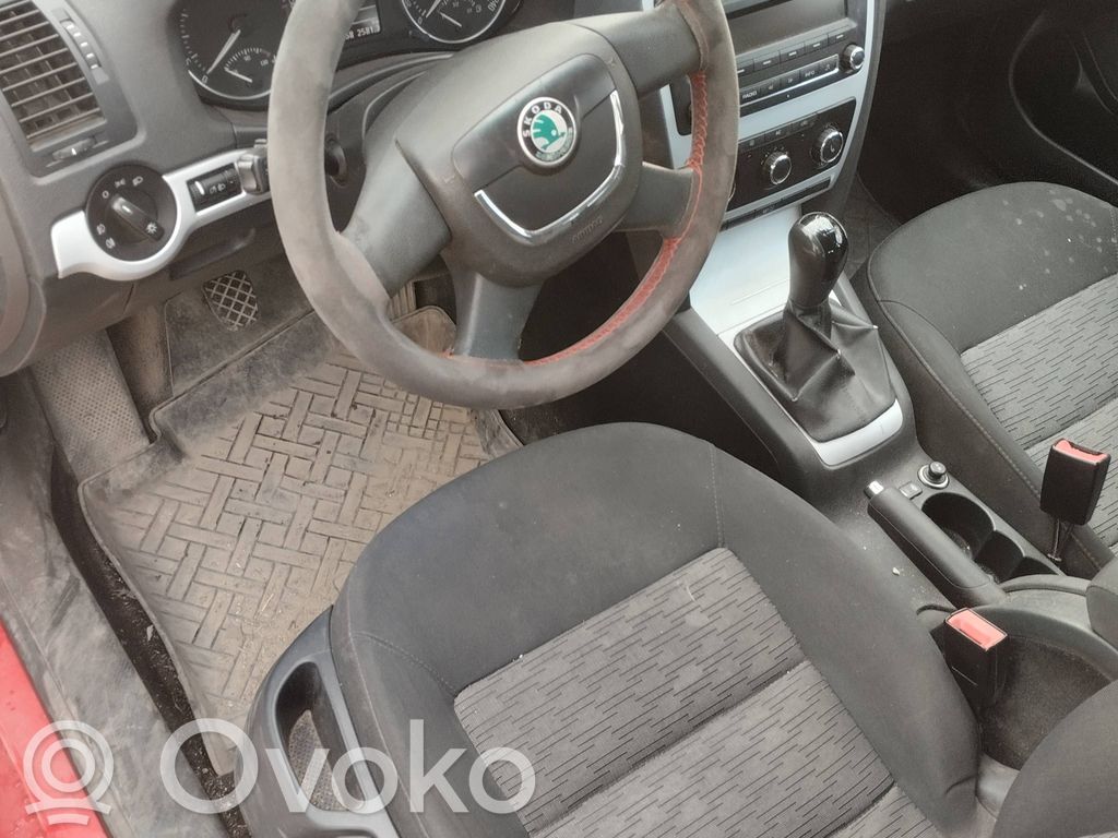 Octavia Mk2 (1Z) Octavia  1Z5827501D
