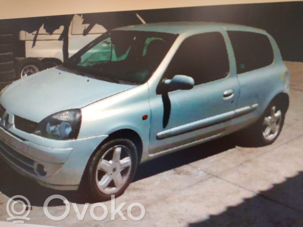 Clio III Clio  8200660025