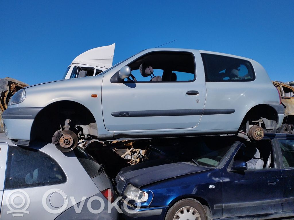 Clio II Clio  027271