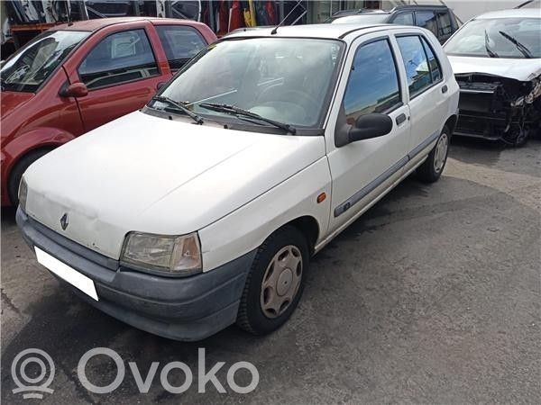 Clio I Clio  E20289008