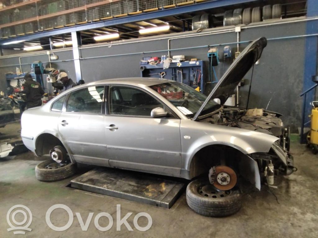 PASSAT Passat  8D0145177