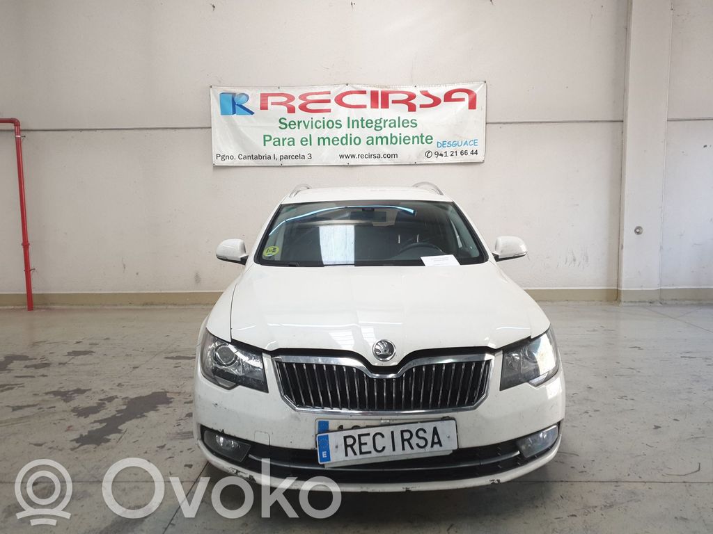 Superb B6 (3T) Superb  3T0863243