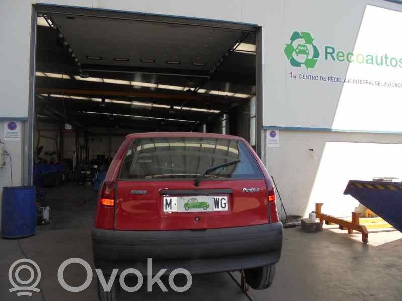 Punto (176) Punto