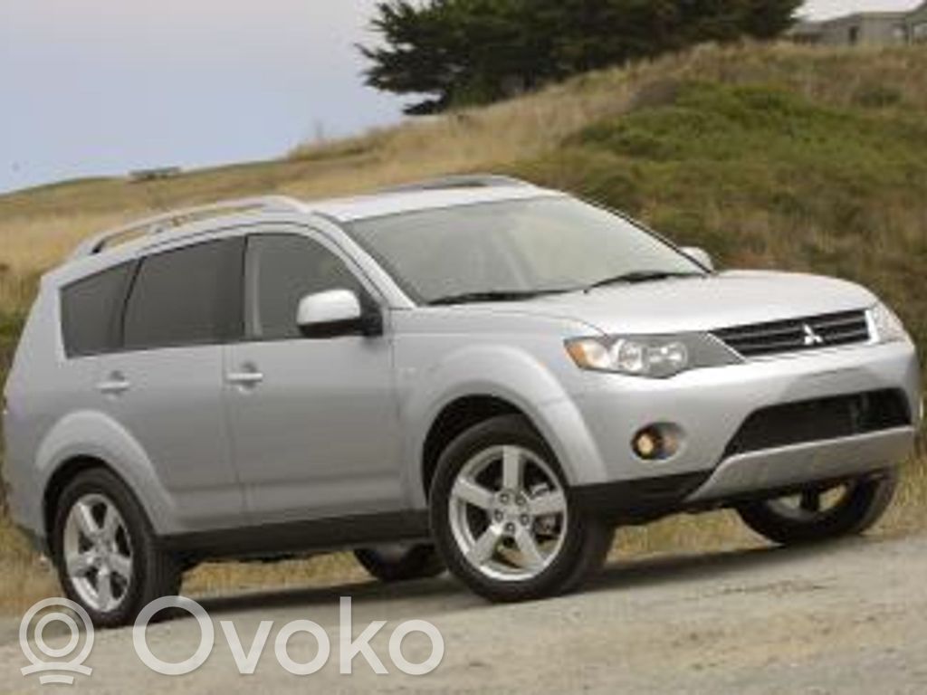 Outlander Outlander  P5589L