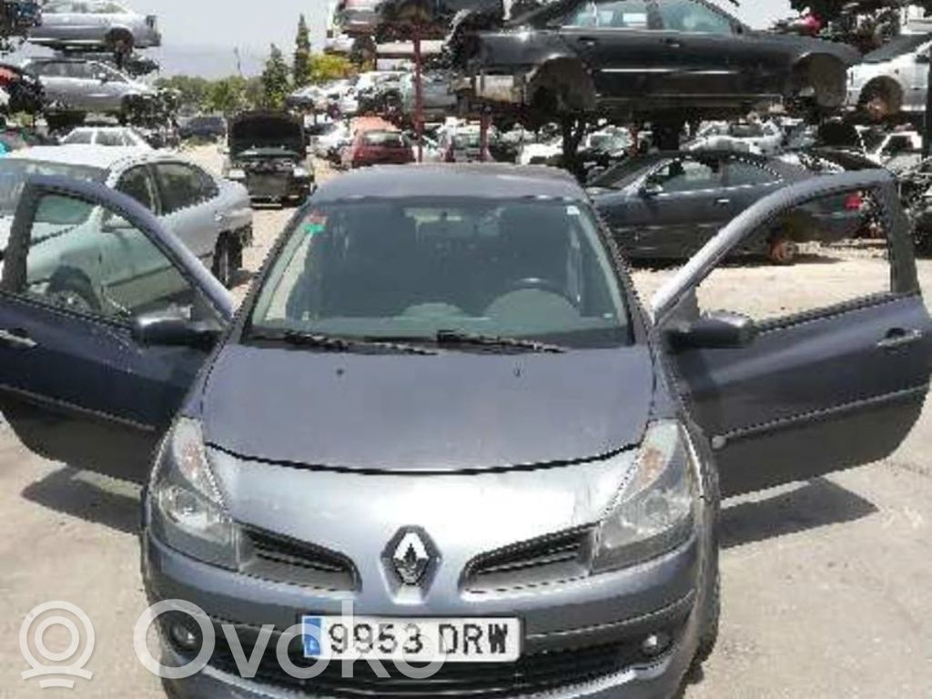 Clio III Clio  8200598563