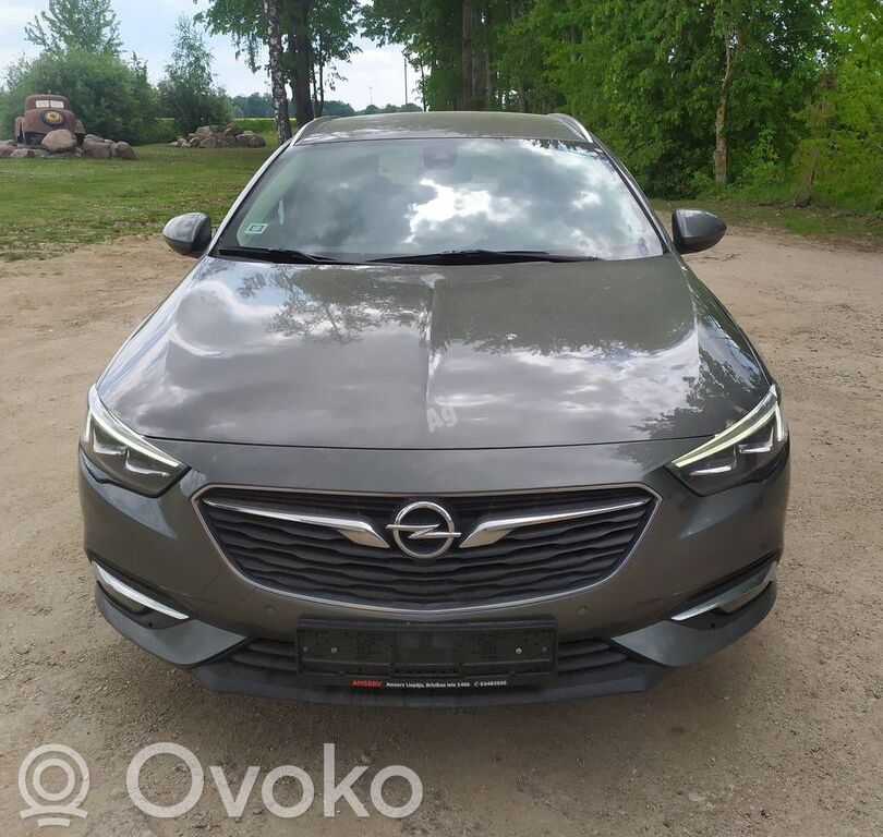 Insignia B Insignia  13487167