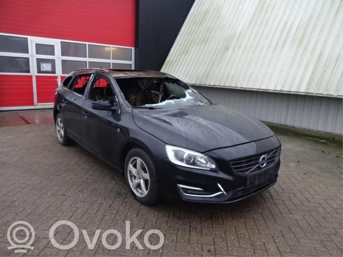 V60 V60, V60 Cross Country  31424605