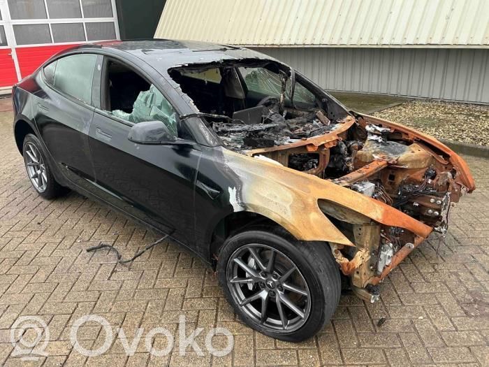 Model 3 Tesla Model 3  109785500H