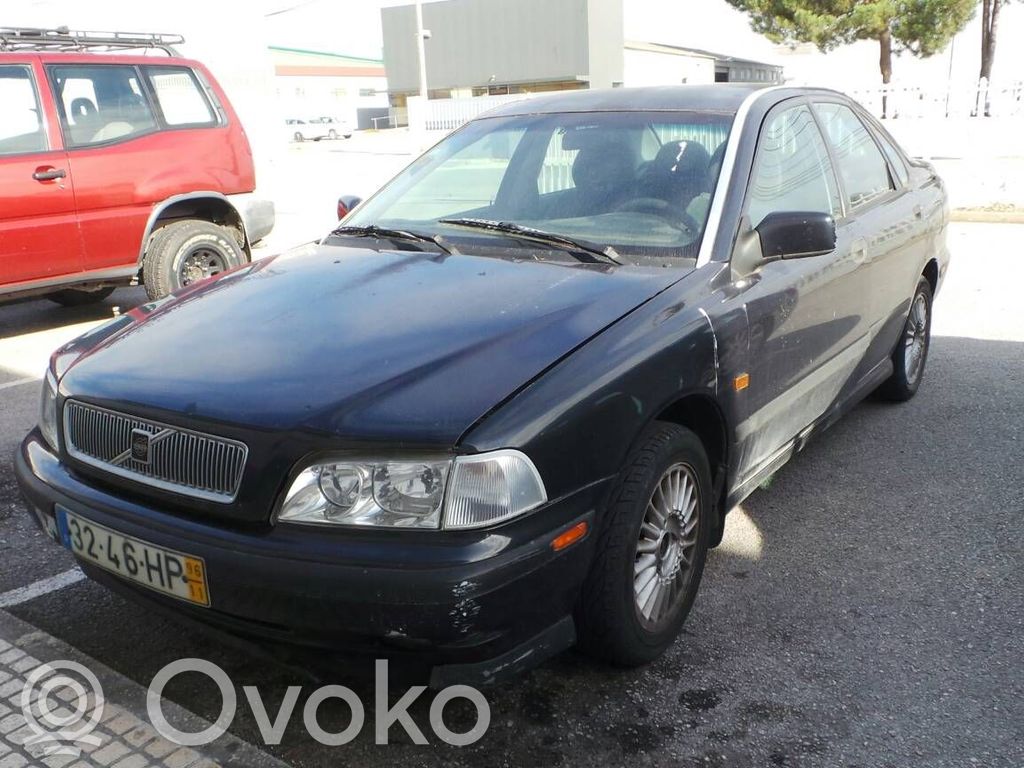 S40, V40 S40, V40