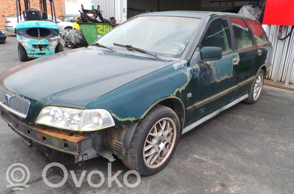 S40, V40 S40, V40