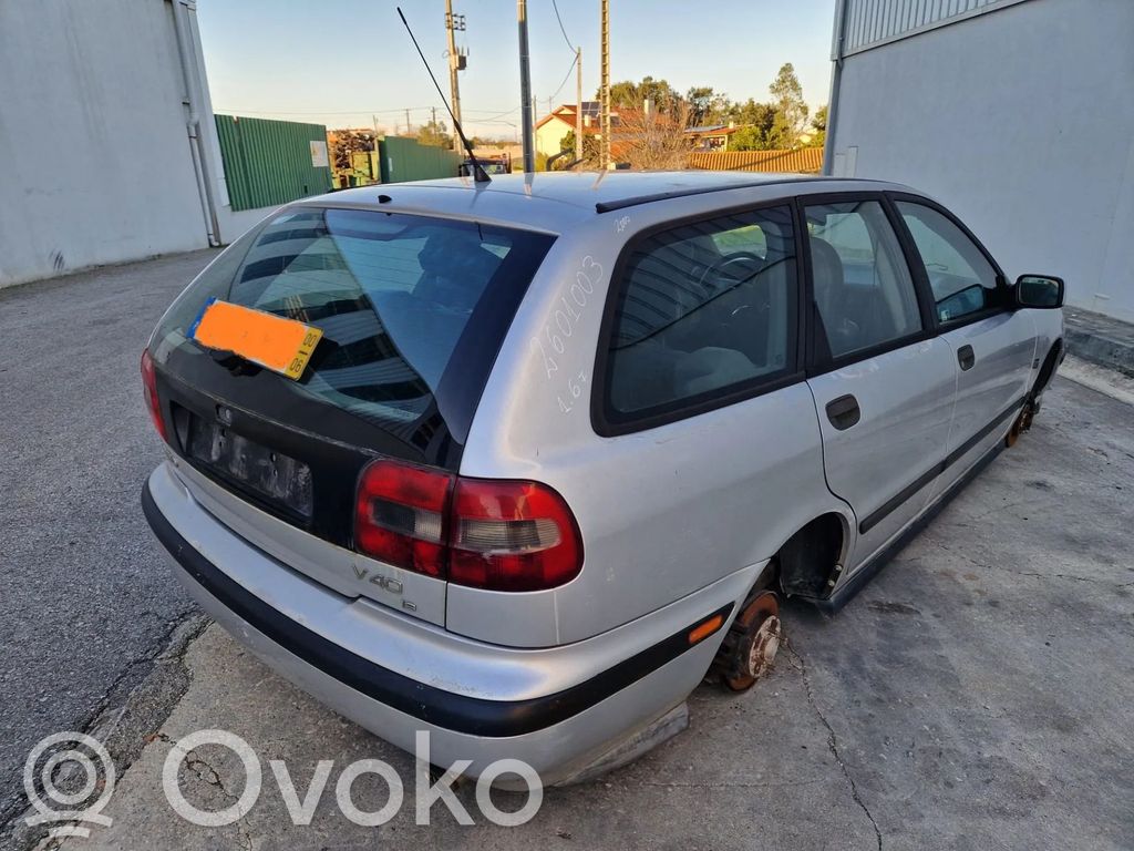 S40, V40 S40, V40