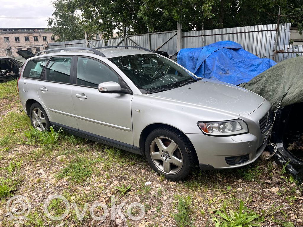 V50 V50  8988