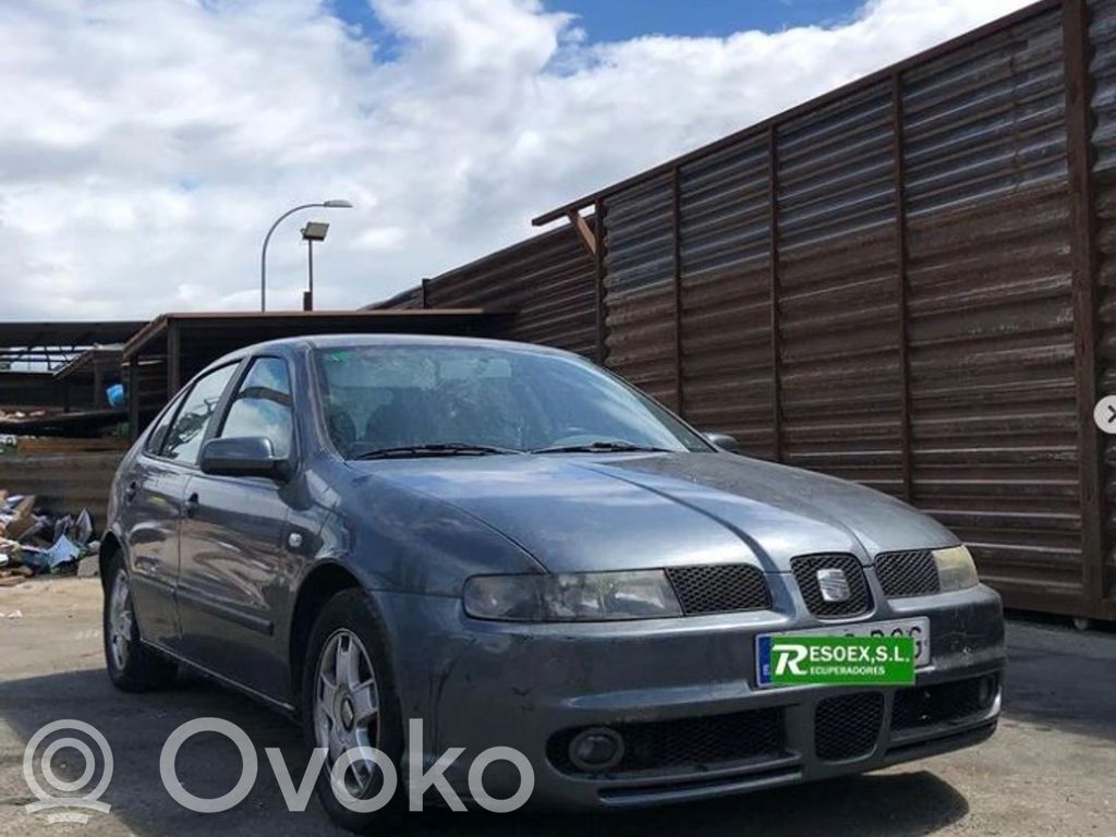 Leon (1M) Leon  33009583E
