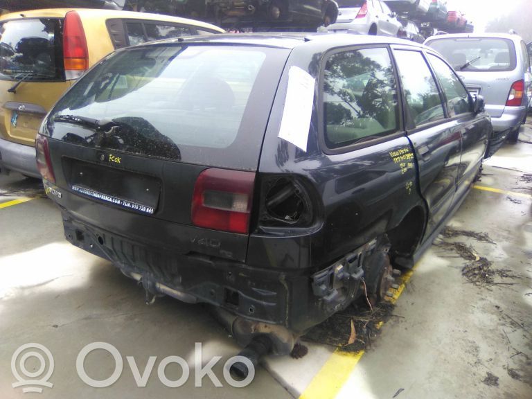 S40, V40 S40, V40