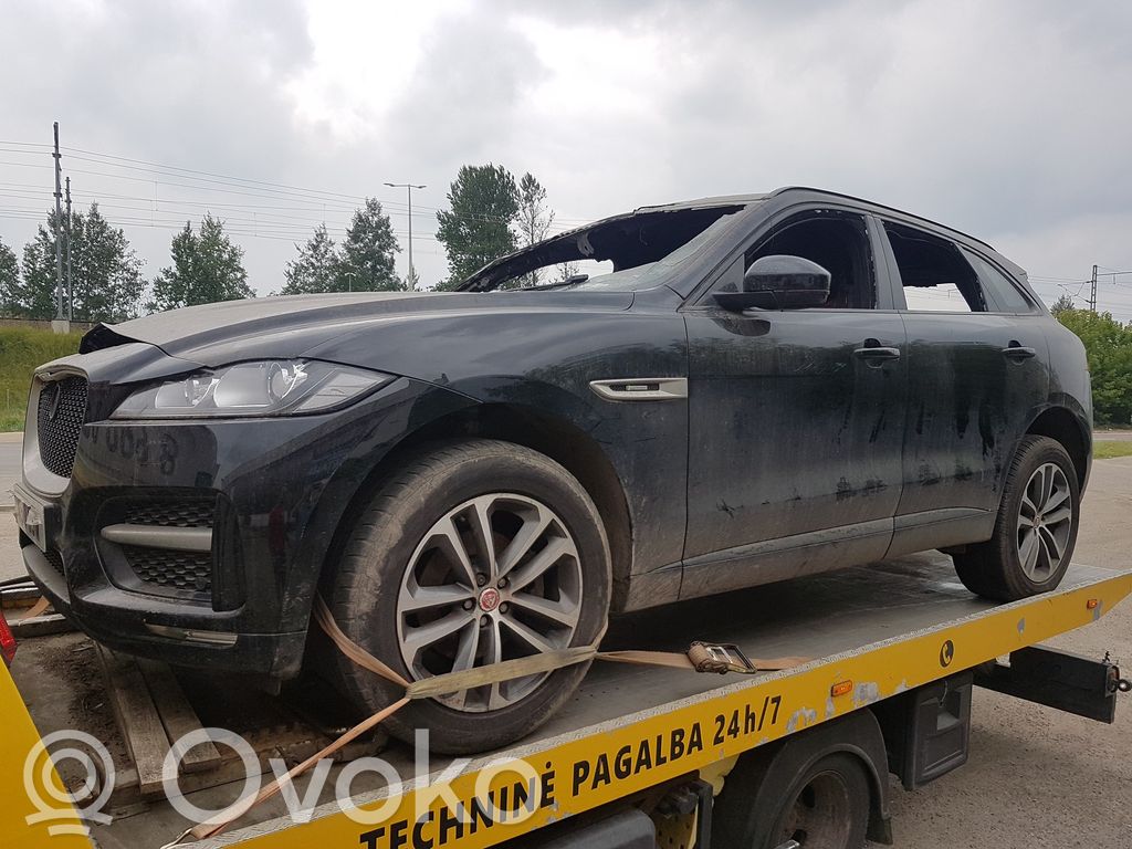F-Pace F-Pace  HK8317A882