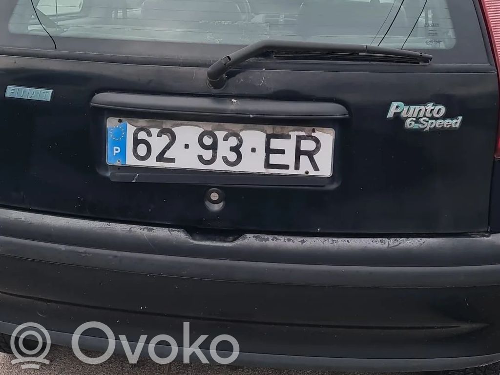 Punto (176) Punto