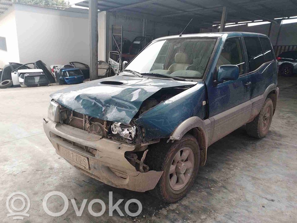 Terrano Terrano  901000X033
