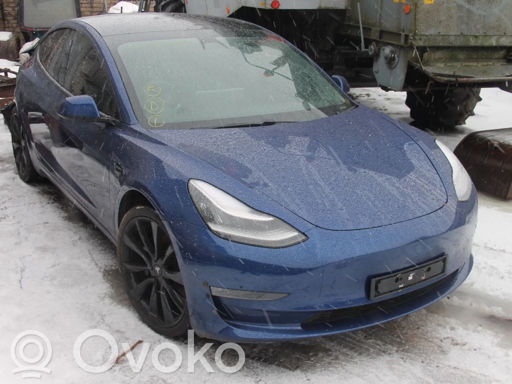 Model 3 Tesla Model 3  111160900