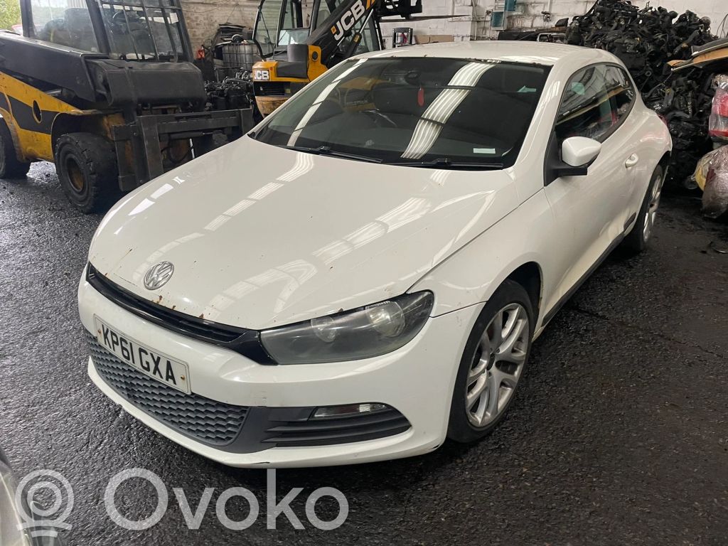 Scirocco Scirocco  02M911024C