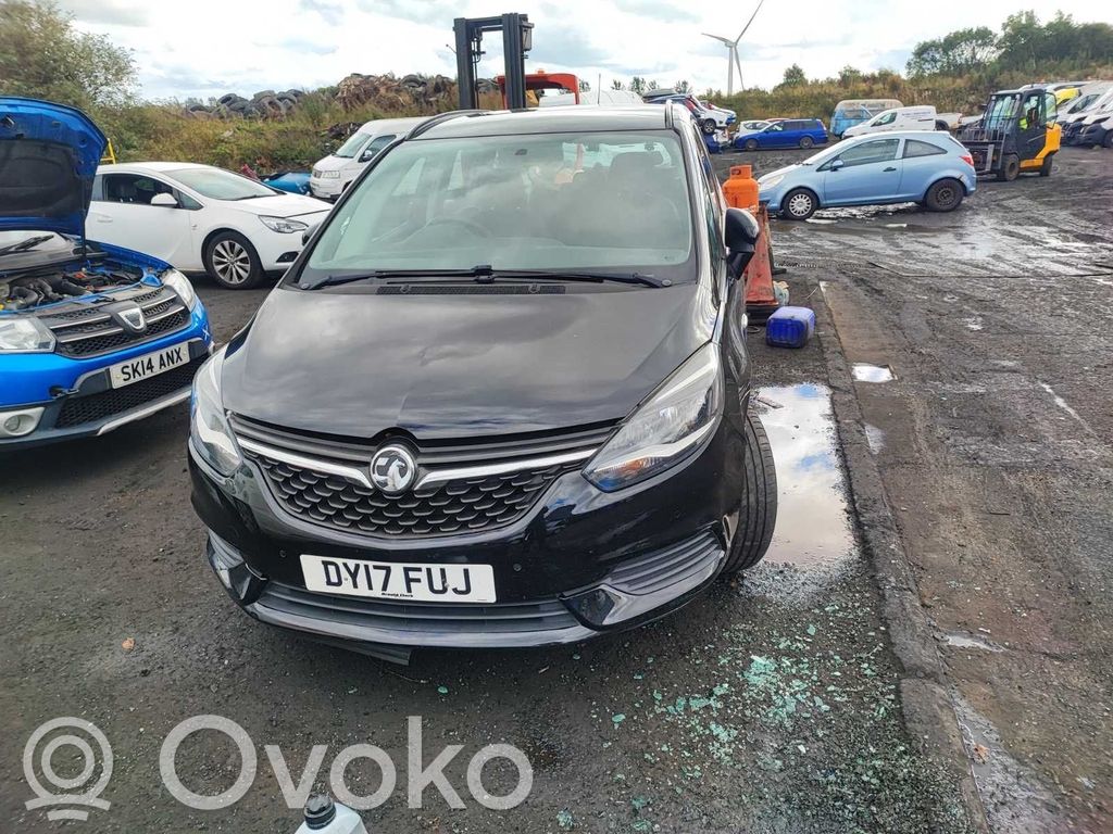 Zafira C Zafira  13268686