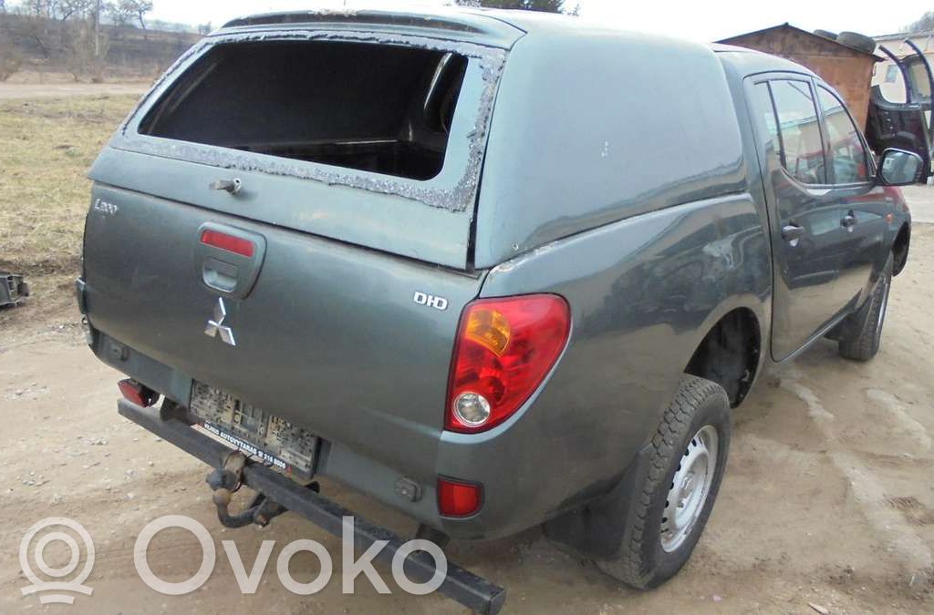 L200 L200, L300, L400 Space Gear  TTCAB0MS040