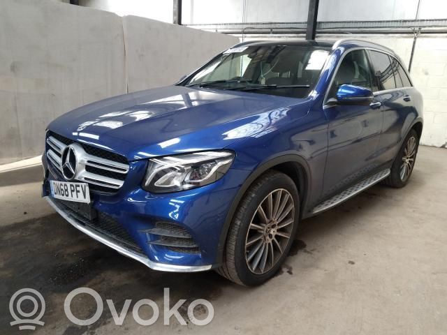GLC X253 C253 GLC-class  6820310
