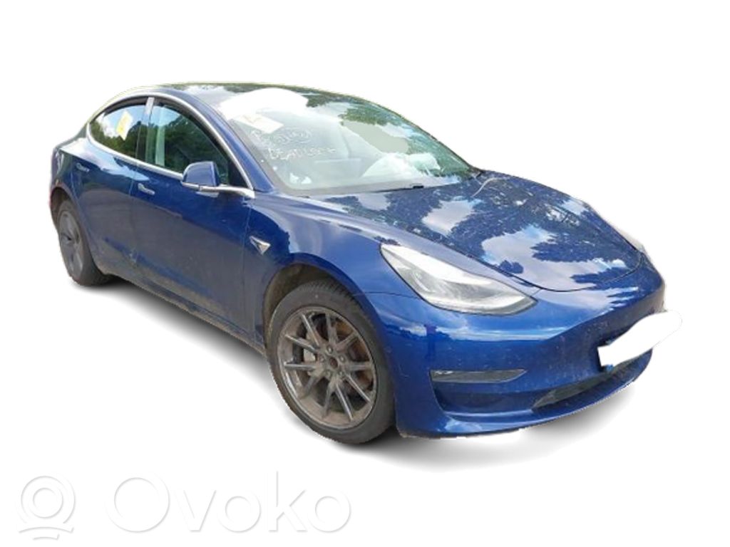 Model 3 Tesla Model 3  112098000F