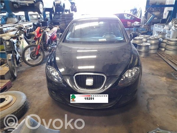 Leon (1P) Leon  BXE