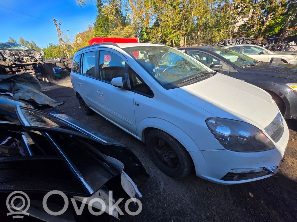 Zafira B Zafira  HUC0132049