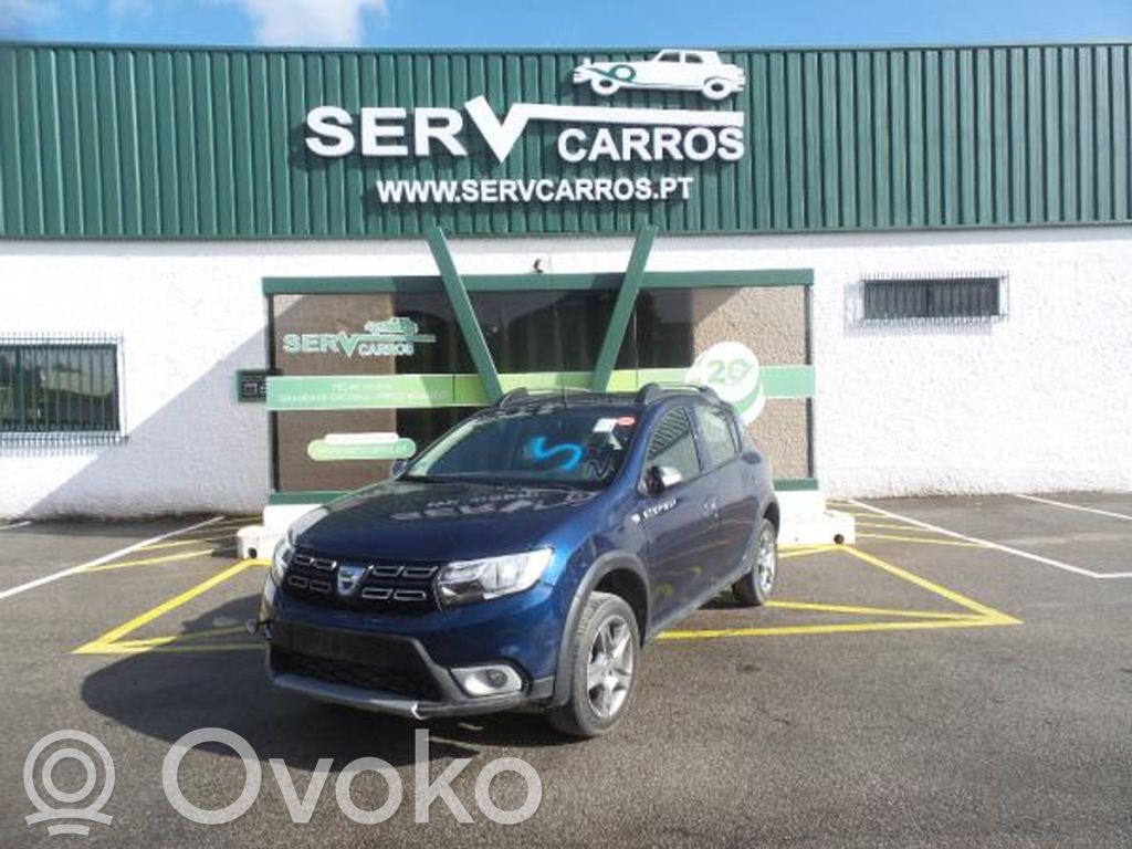Sandero Sandero, Sandero Stepway