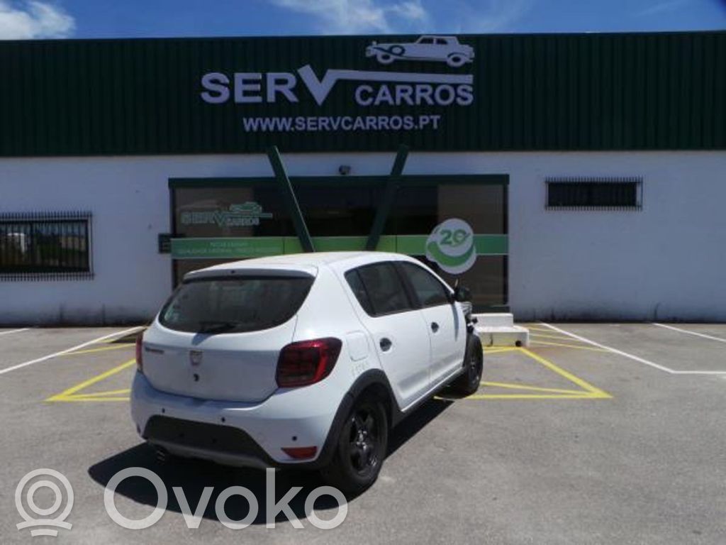 Sandero Sandero, Sandero Stepway