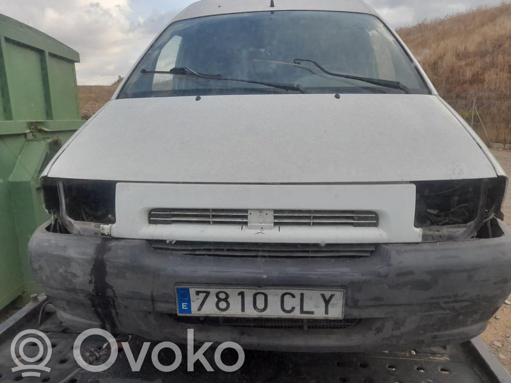 Jumpy Jumpy  086611920RF