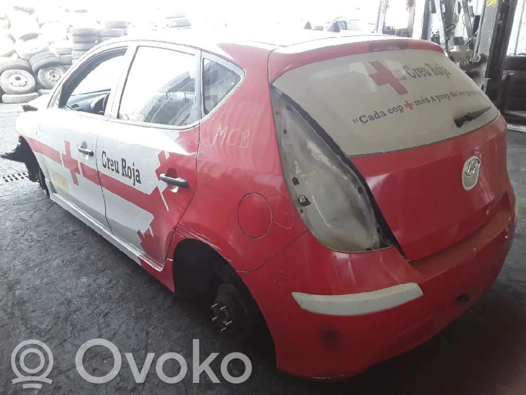 i30 i30  0281017208