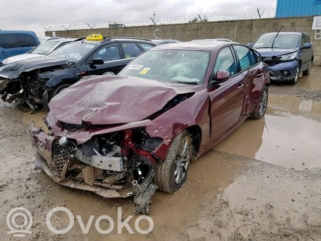 Giulia Giulia  252253
