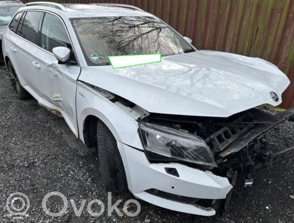 Superb B8 (3V) Superb  02Q300053J