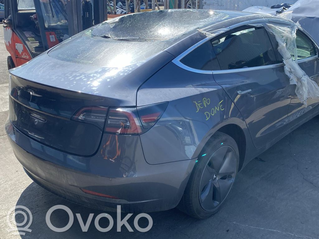 Model 3 Tesla Model 3  128832100A