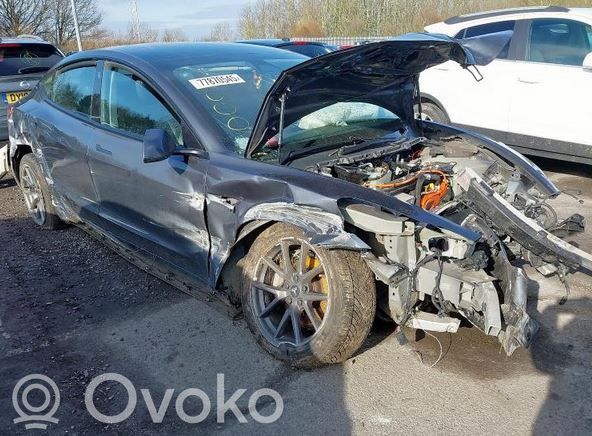 Model 3 Tesla Model 3  112099000H