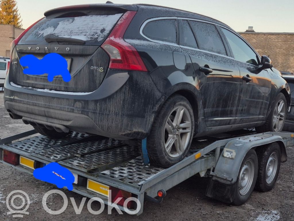 V60 V60, V60 Cross Country  31285399