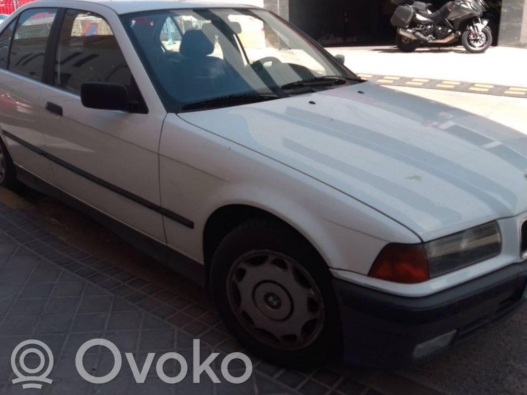 3 E30 Series 3  184E1116CV