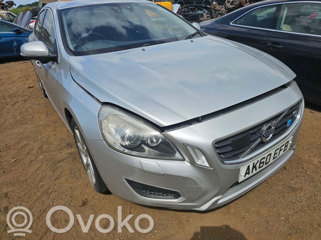 S60 S60  31316673