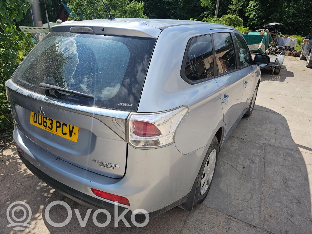 Outlander Outlander  8633A049