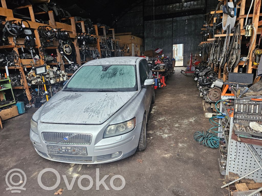 V50 V50  30669736