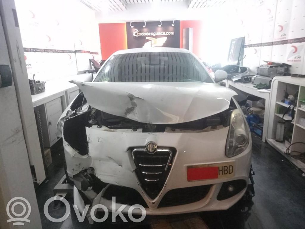 Giulia Giulia  SINREFVISIBLE